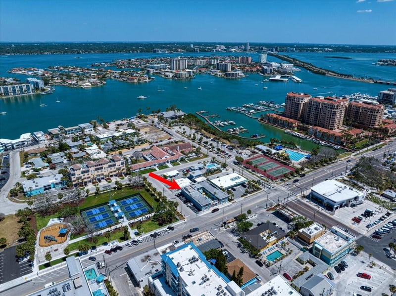 603 Mandalay Ave #105, Clearwater Beach, FL 33767
