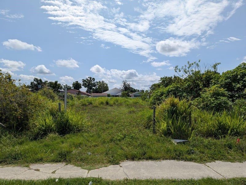 7007 Manhattan Ave, Tampa, FL 33614
