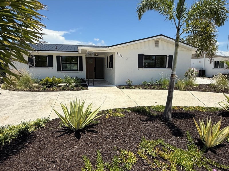 808 25th Ave, Palmetto, FL 34221