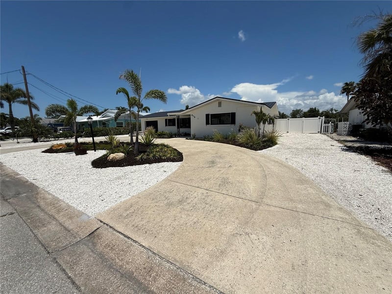 808 25th Ave, Palmetto, FL 34221