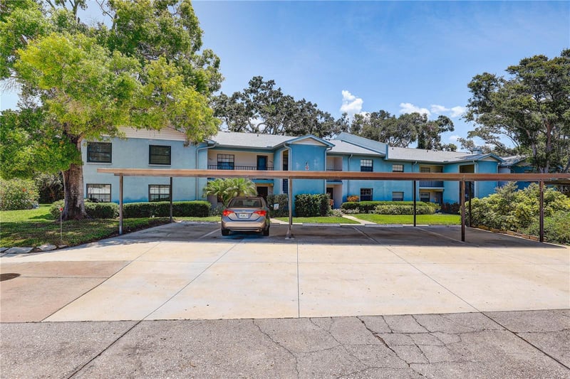 11800 Park Blvd #208, Seminole, FL 33772