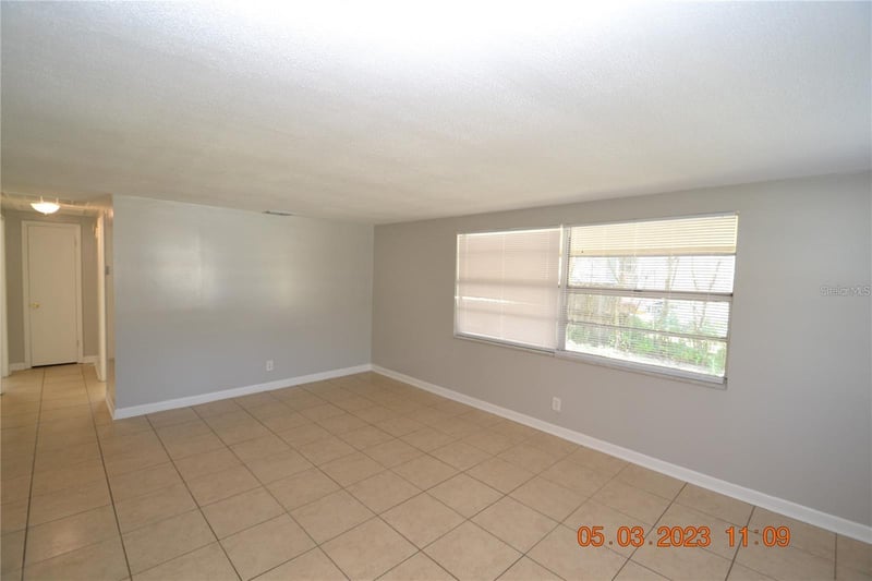 300 Midwood Dr, Plant City, FL 33566