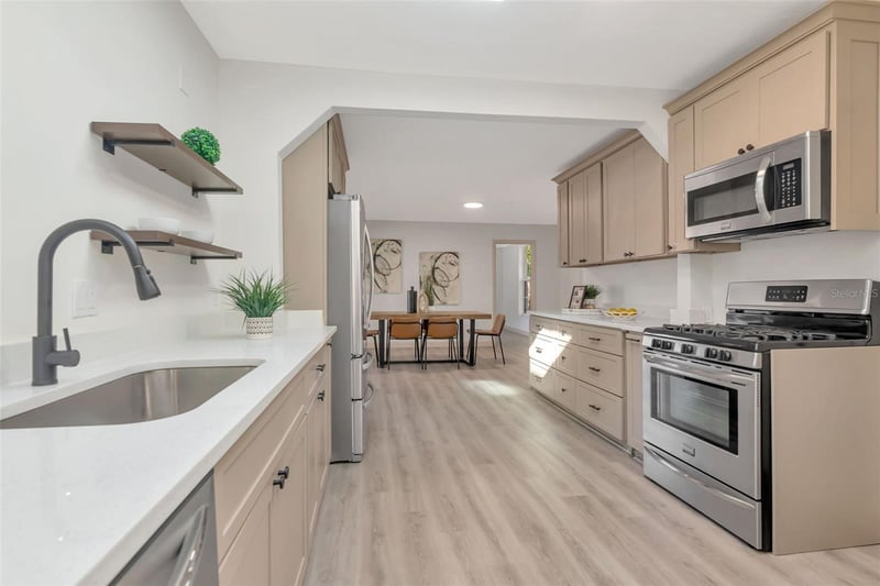 6375 Emerson Ave, St Petersburg, FL 33707