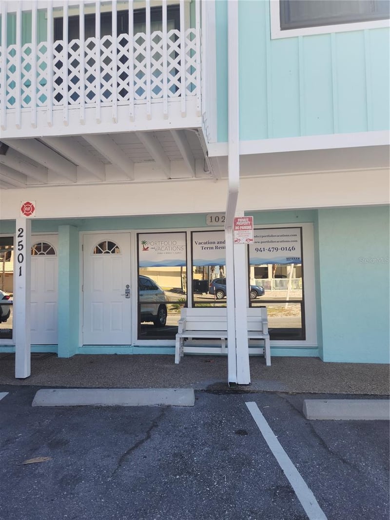 2501 Gulf Dr #102, Bradenton Beach, FL 34217