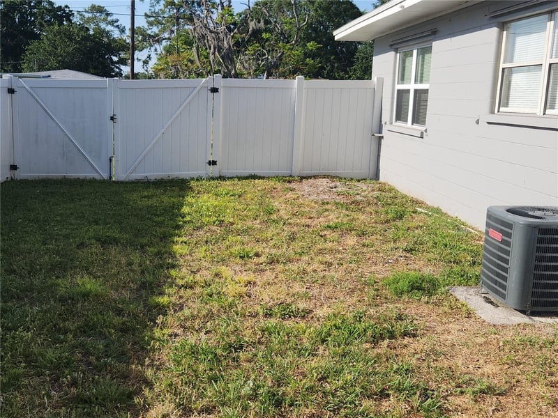310 4th Ave Southwest, Ruskin, FL 33570