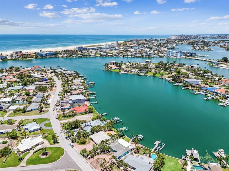 10246 Tarpon Dr, Treasure Island, FL 33706