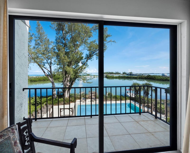 490 Shore Rd #6, Longboat Key, FL 34228