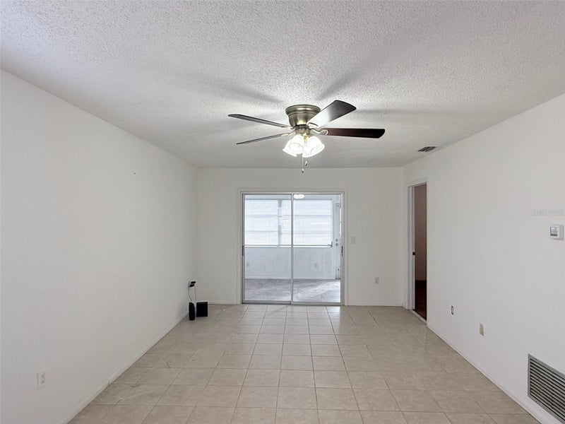 390 301 Blvd #8D, Bradenton, FL 34205