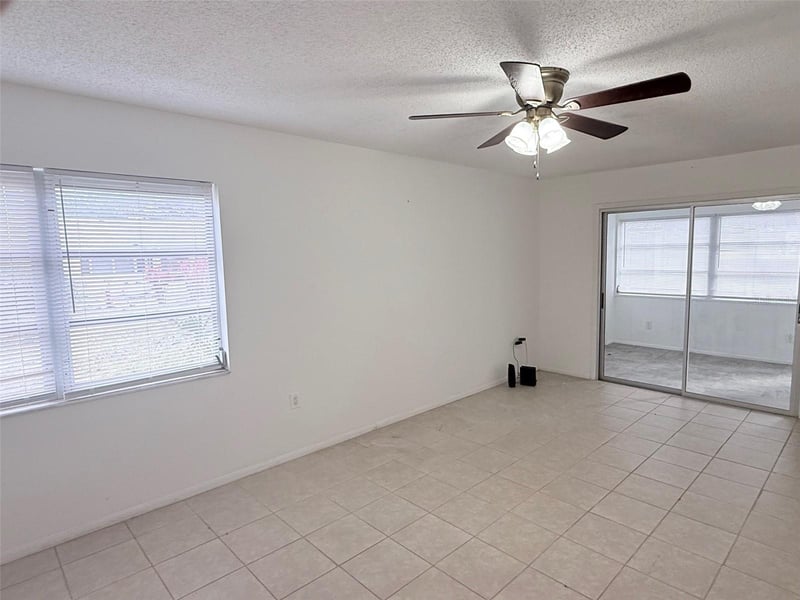 390 301 Blvd #8D, Bradenton, FL 34205