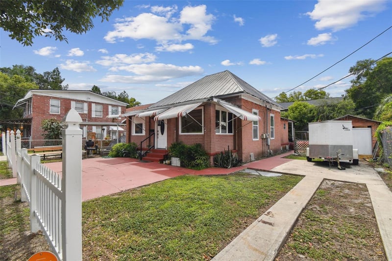 2402 Highland Ave, Tampa, FL 33602