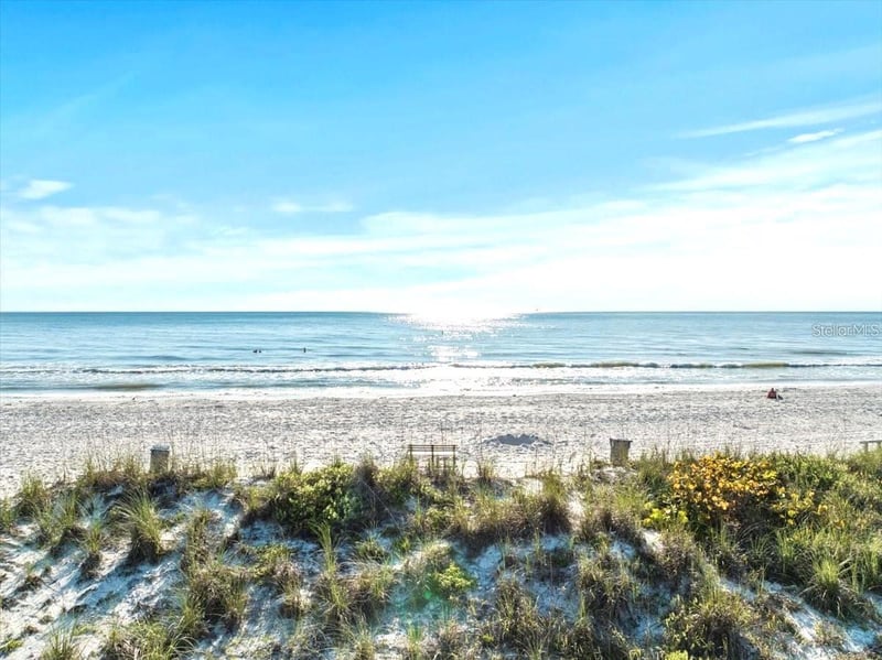 140 95th Ave, Treasure Island, FL 33706