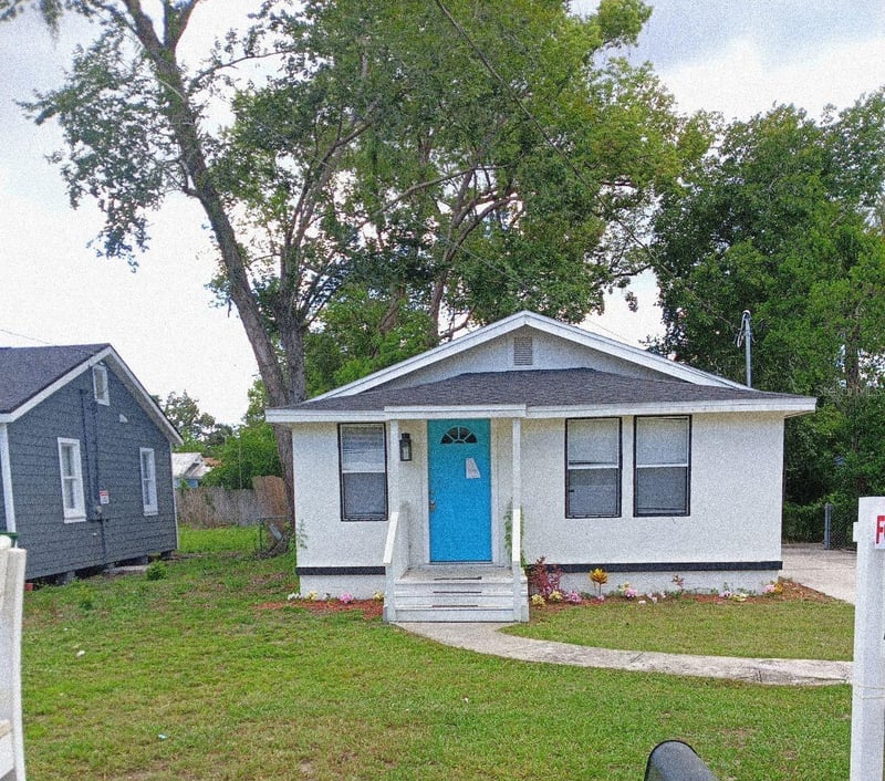 8006 Marks St, Tampa, FL 33604