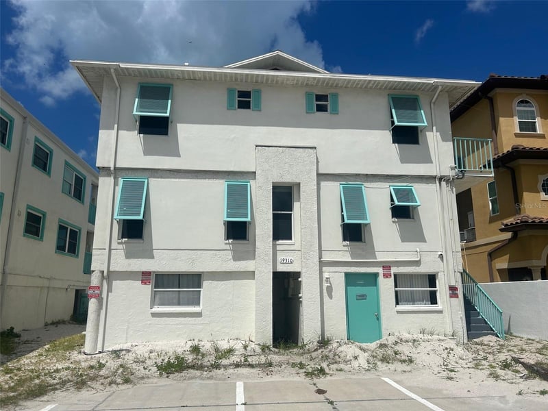 19310 Gulf Blvd, Indian Shores, FL 33785