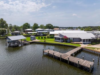 164 Moonlite Dr, Welaka, FL 32193