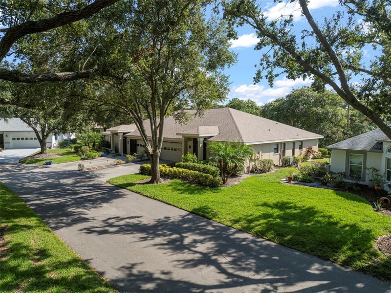1609 Laughton Pl, Sun City Center, FL 33573