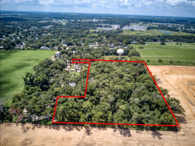 Skyline Dr, Dade City, FL 33523