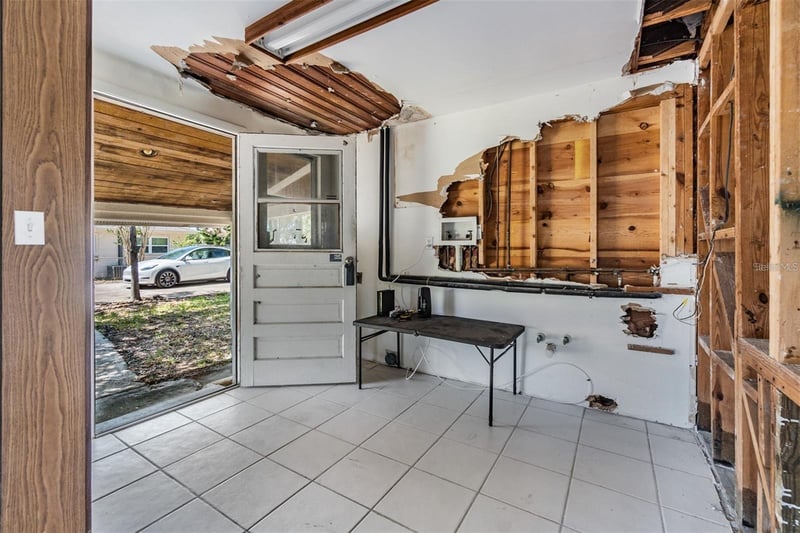 2620 Trent Rd, Palm Harbor, FL 34684