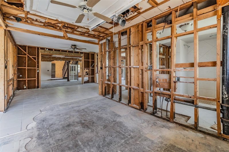 2620 Trent Rd, Palm Harbor, FL 34684