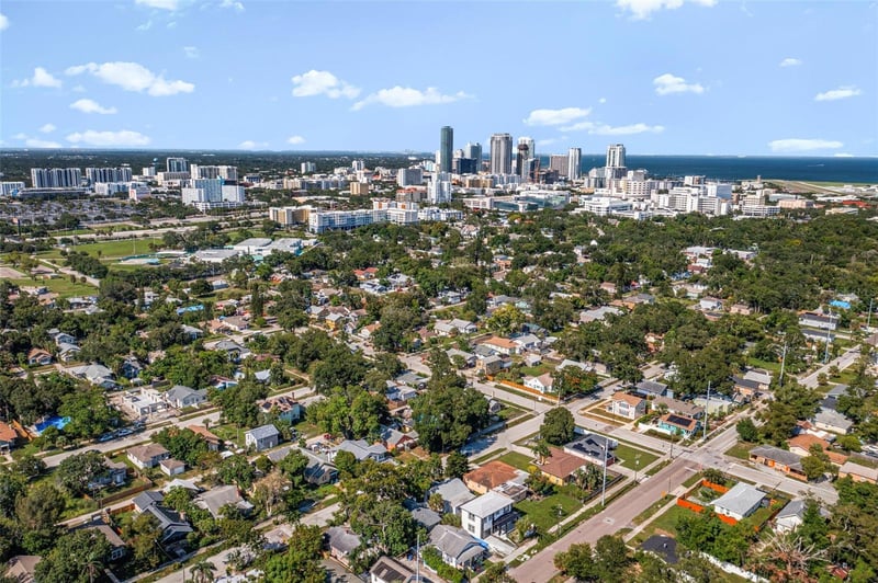 1240 James Ave, St Petersburg, FL 33705