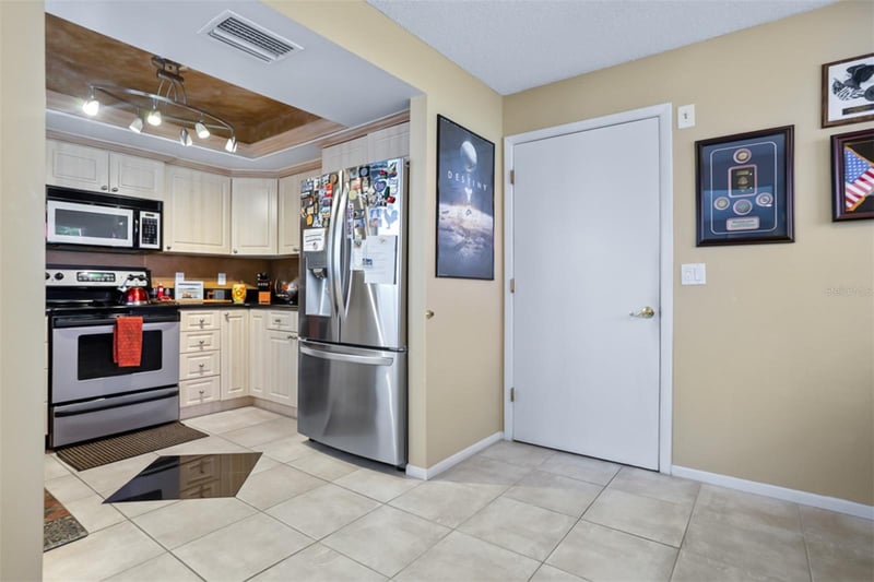 11407 Orilla Del Rio Pl, Temple Terrace, FL 33617