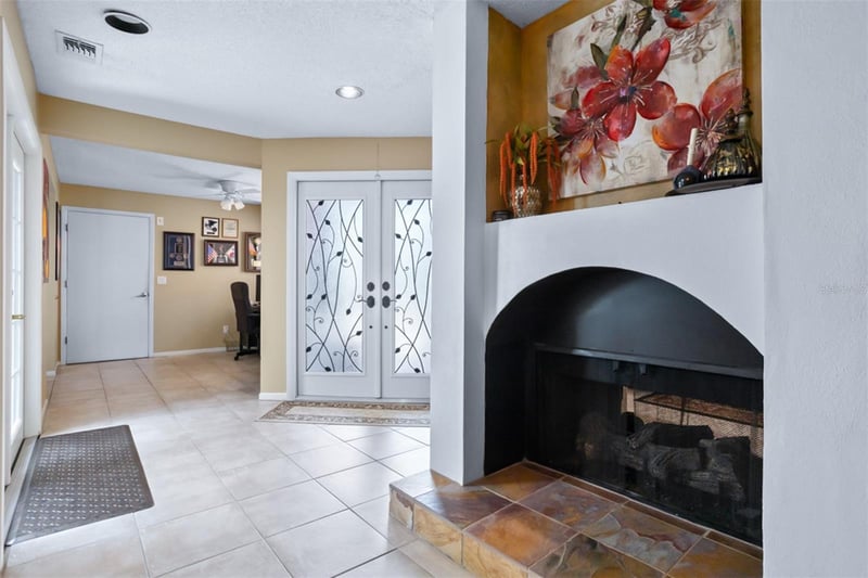 11407 Orilla Del Rio Pl, Temple Terrace, FL 33617