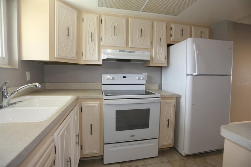 801 83rd Ave #309, St Petersburg, FL 33702