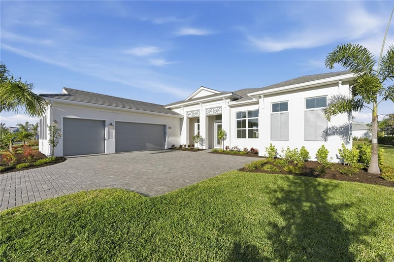 8065 Nevis Rn, Bradenton, FL 34202