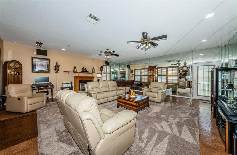 227 126th Ave, Treasure Island, FL 33706