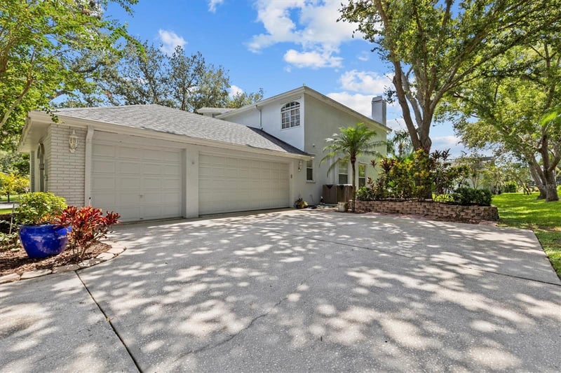 2328 Warwick Dr, Oldsmar, FL 34677