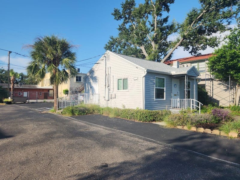 2420 1st Ave, St Petersburg, FL 33713