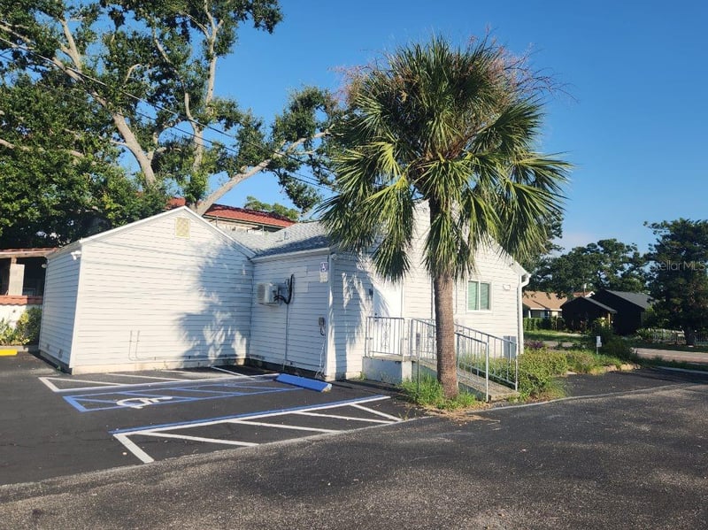 2420 1st Ave, St Petersburg, FL 33713