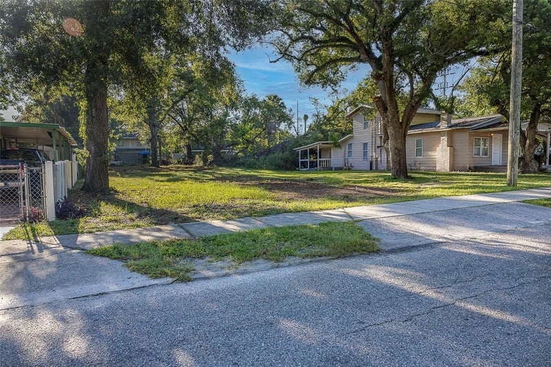 8409 Mulberry St, Tampa, FL 33604