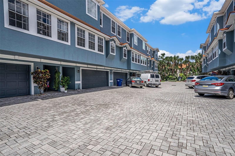 3111 De Leon St #10, Tampa, FL 33609