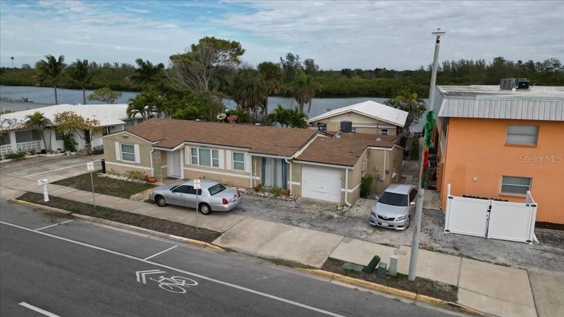 18207 Gulf Blvd, Redington Shores, FL 33708