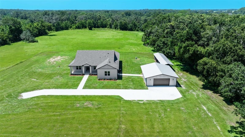 13219 Newgent Rd, San Antonio, FL 33576
