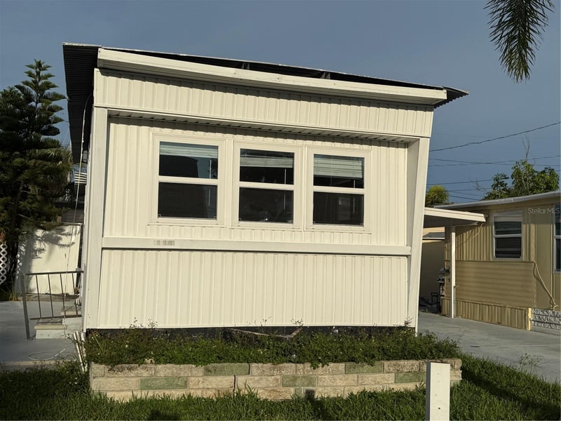 8649 44th Ave #67, St Petersburg, FL 33709