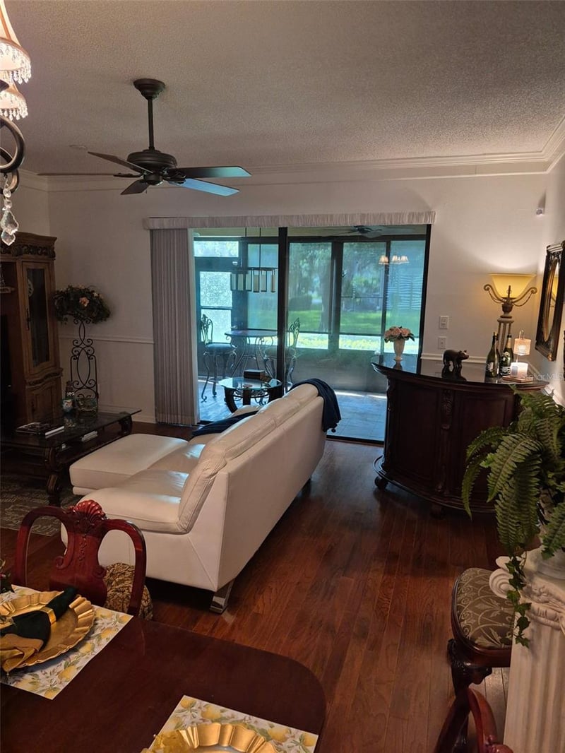 3028 Red Oak Ct #102, Palm Harbor, FL 34684