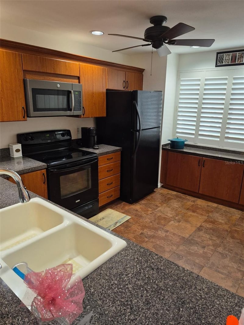 3028 Red Oak Ct #102, Palm Harbor, FL 34684