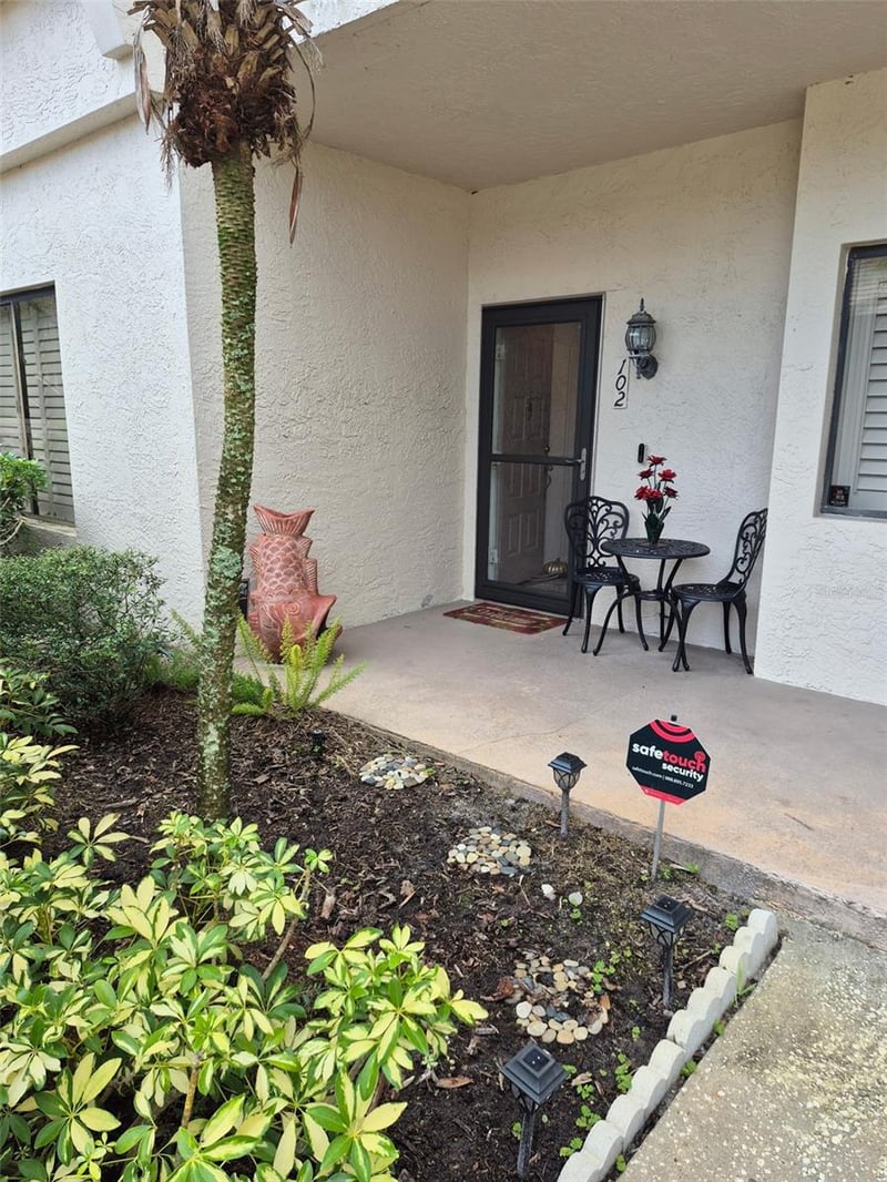 3028 Red Oak Ct #102, Palm Harbor, FL 34684