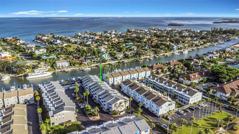 745 Pinellas Bayway #207, Tierra Verde, FL 33715