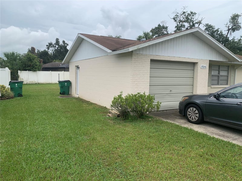 39248 9th Ave, Zephyrhills, FL 33542