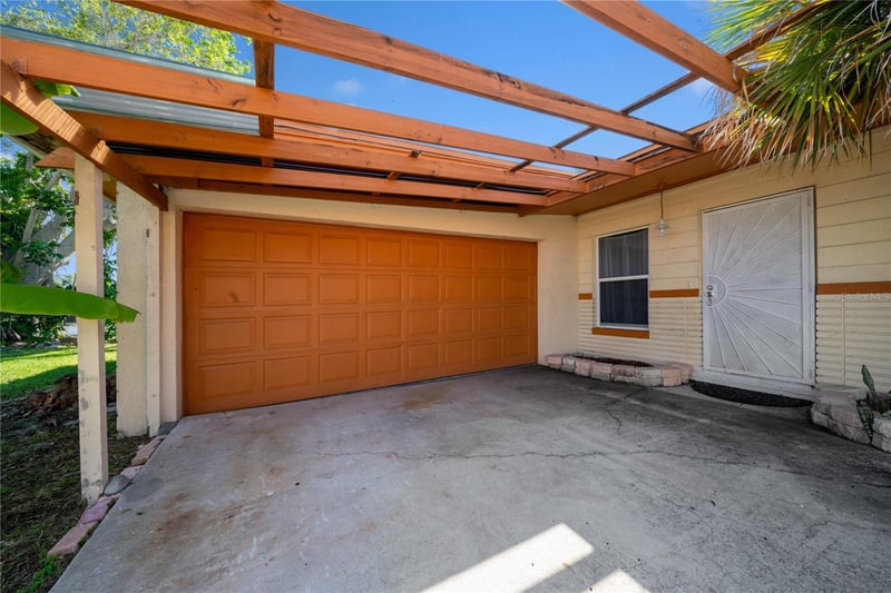 6903 Shore Dr, South Pasadena, FL 33707