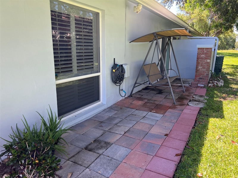 1614 Berwick Ct #D, Palm Harbor, FL 34684
