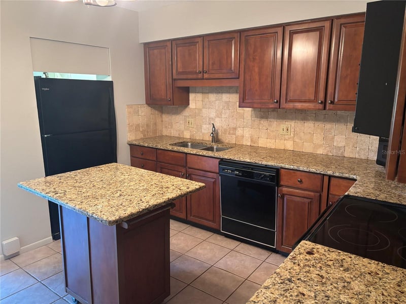 6645 1st Ave #307, St Petersburg, FL 33710