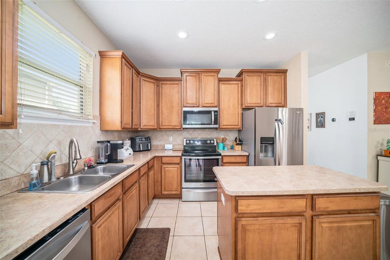 12045 Colony Lakes Blvd, New Port Richey, FL 34654