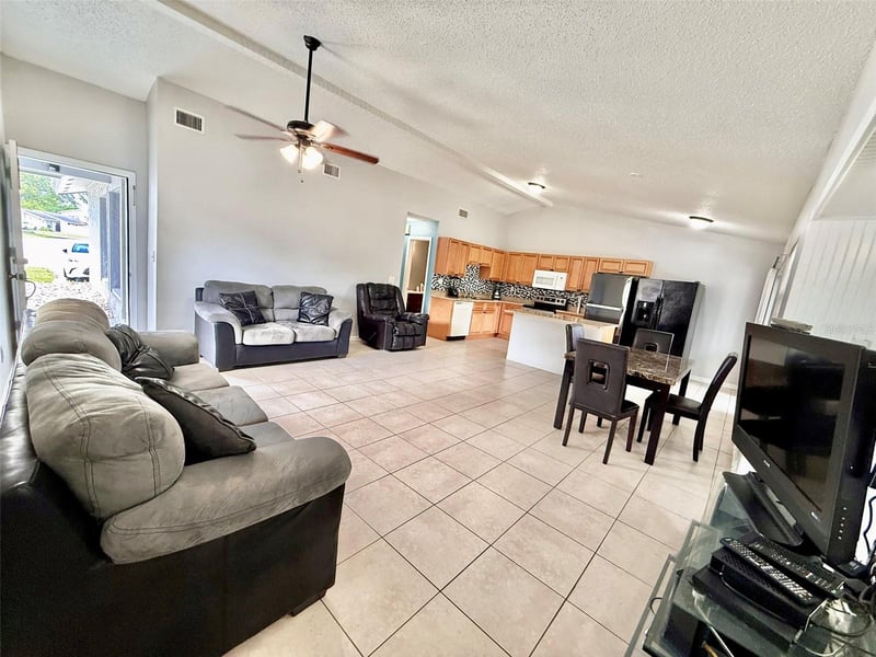 10309 Parkcrest Dr, Tampa, FL 33624