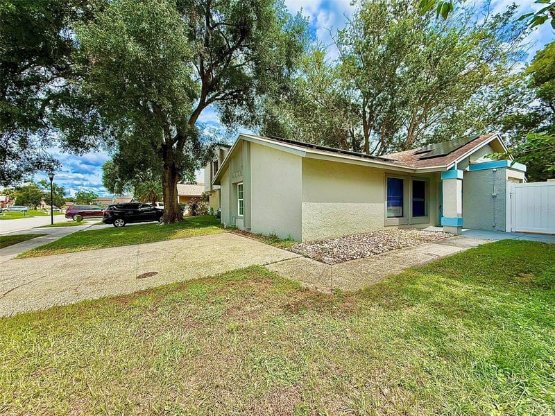 10309 Parkcrest Dr, Tampa, FL 33624