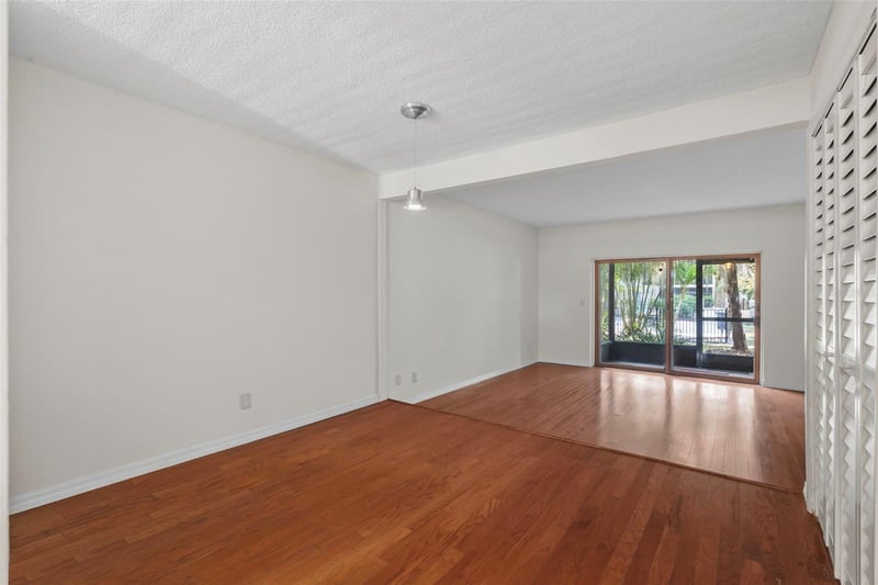 7505 Pitch Pine Cir #119, Tampa, FL 33617