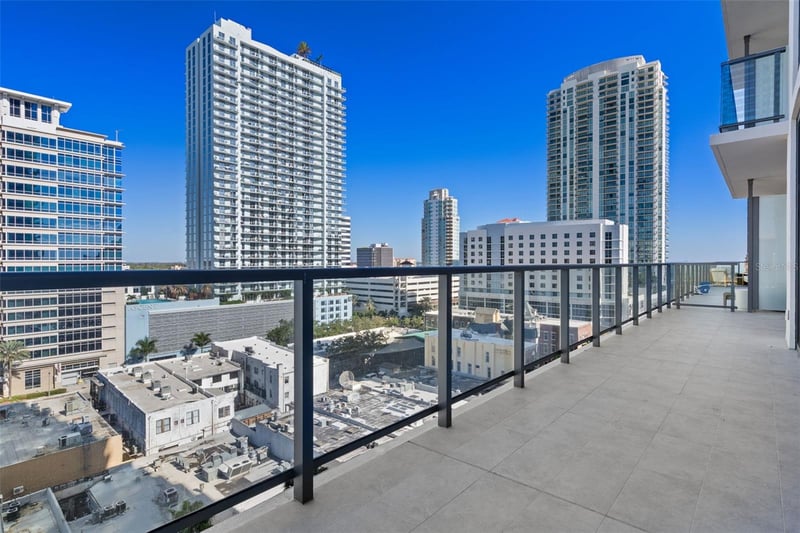275 1st Ave #1001, St Petersburg, FL 33701