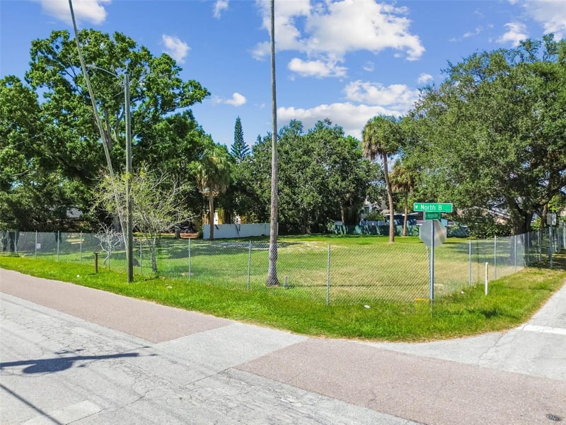 4501 North B St, Tampa, FL 33609